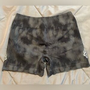 Wolves Forever Katya Seamless Shorts in Midnight Wolf Fur